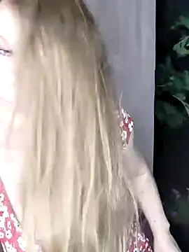 Snapshot of SexyMichellexo chatting on 07-25-26, 08:26 SexyMichellexo online show from 07-25-26, 08:26