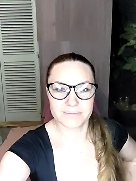 Snapshot of SexyMichellexo chatting on 07-27-26, 09:55 SexyMichellexo online show from 07-27-26, 09:55