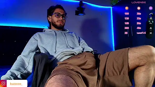 kuzzcoo online show from 11-06-25, 08:51