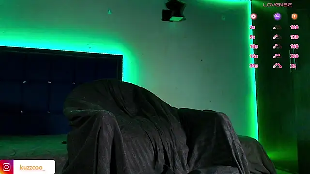 kuzzcoo online show from 12-13-25, 08:04