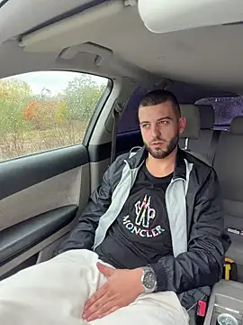 ElChapoGuzman95 online show from 10-26-25, 06:25