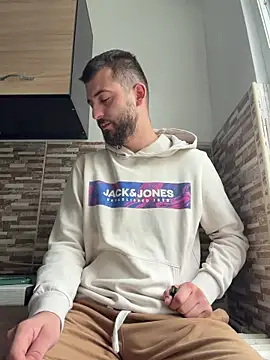 ElChapoGuzman95 online show from 11-28-25, 07:08