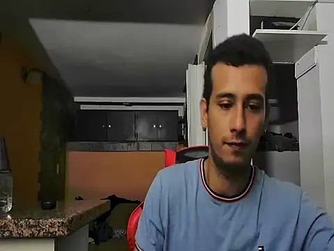 Snapshot of talktome4 chatting on 07-12-26, 02:01 talktome4 online show from 07-12-26, 02:01