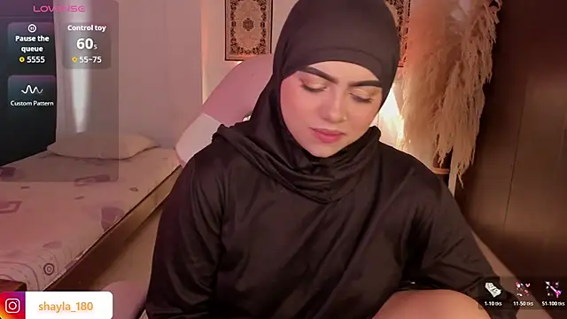 shayla 18 online show from 01-06-26, 07:51