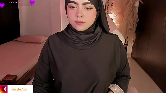 shayla 18 online show from 02-16-26, 10:40