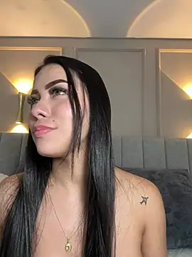 Snapshot of Miss_blue69 chatting on 02-28-25, 04:54 Miss blue69 online show from 02-28-25, 04:54