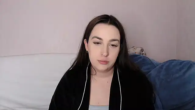 Snapshot of vitalina_freedom chatting on 03-13-25, 12:35 vitalina freedom online show from 03-13-25, 12:35
