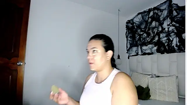 tiffany  pink online show from 10-13-25, 08:32