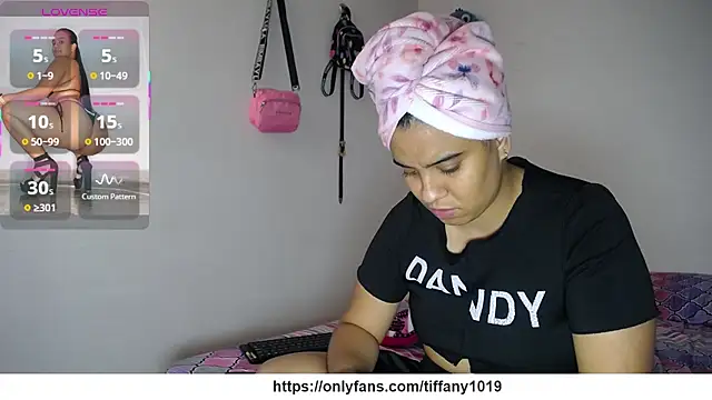 tiffany  pink online show from 02-26-26, 08:20