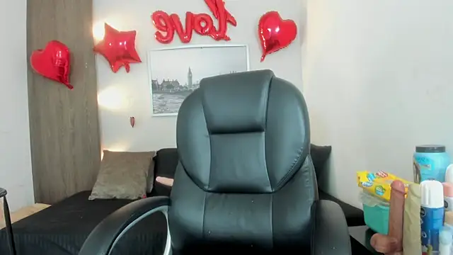 Cheryl JONES online show from 02-21-26, 09:33