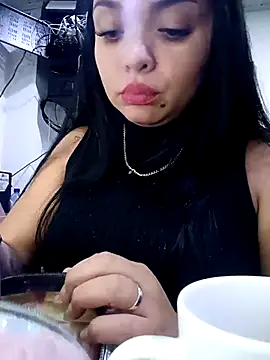 Dione   online show from 02-16-25, 06:54