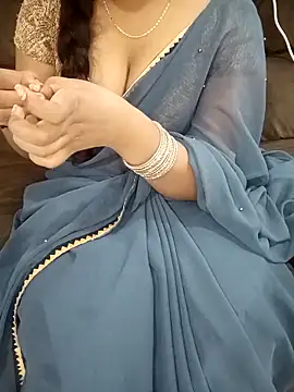 Mounika25 online show from 11-12-25, 08:40