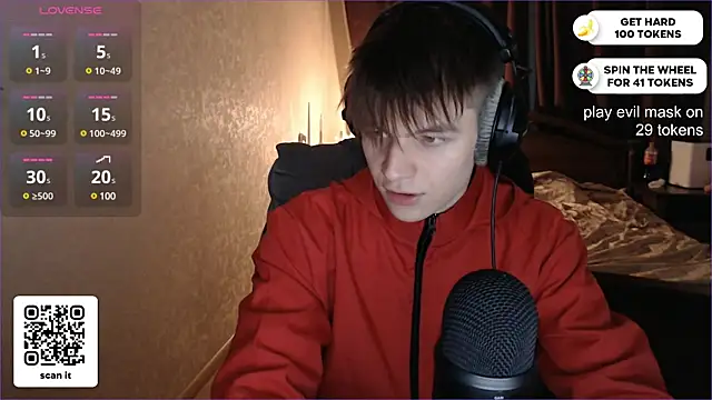 Snapshot of dantebigboi300 chatting on 02-11-25, 05:50 dantebigboi300 online show from 02-11-25, 05:50