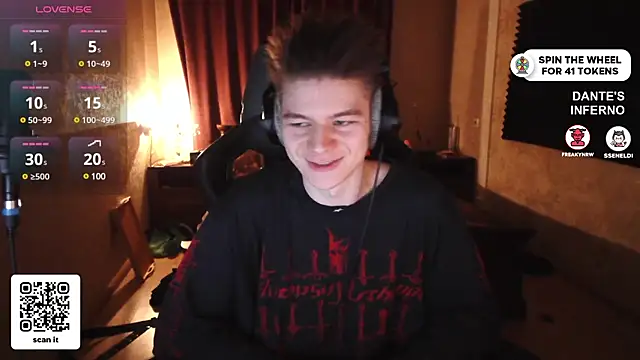 Snapshot of dantebigboi300 chatting on 03-07-25, 12:15 dantebigboi300 online show from 03-07-25, 12:15