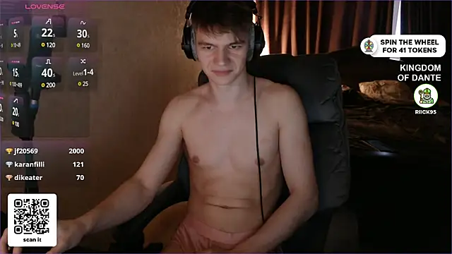 Snapshot of dantebigboi300 chatting on 02-24-25, 01:02 dantebigboi300 online show from 02-24-25, 01:02