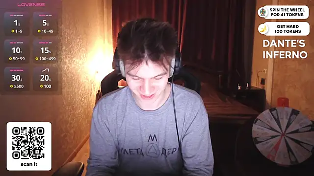 Snapshot of dantebigboi300 chatting on 03-15-25, 07:16 dantebigboi300 online show from 03-15-25, 07:16