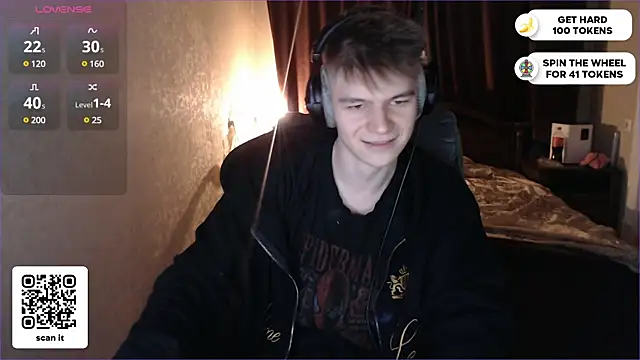 Snapshot of dantebigboi300 chatting on 02-13-25, 06:15 dantebigboi300 online show from 02-13-25, 06:15