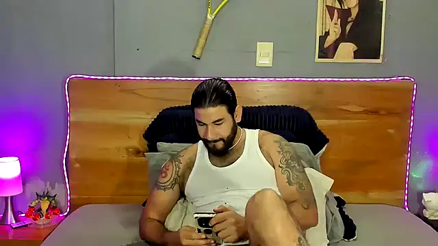 Snapshot of Prometeo-grizzly chatting on 04-30-26, 08:43 Prometeo-grizzly online show from 04-30-26, 08:43