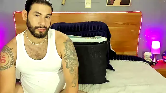 Snapshot of Prometeo-grizzly chatting on 05-08-26, 03:54 Prometeo-grizzly online show from 05-08-26, 03:54