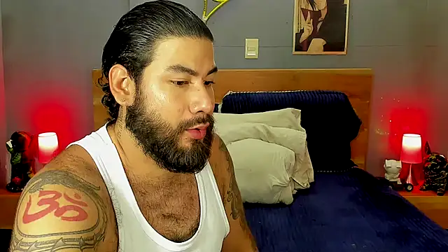 Snapshot of Prometeo-grizzly chatting on 09-30-25, 02:17 Prometeo-grizzly online show from 09-30-25, 02:17