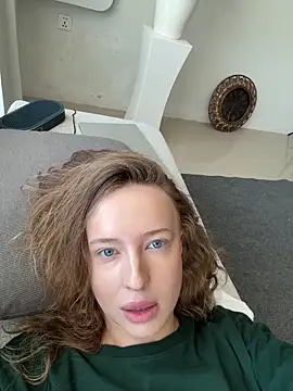 Nura n Sarah online show from 04-16-26, 05:19