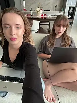 Nura n Sarah online show from 02-13-26, 05:07