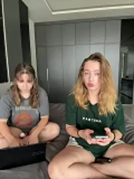 Nura n Sarah online show from 12-14-25, 05:24