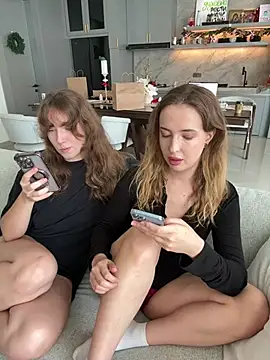 Nura n Sarah online show from 02-14-26, 04:23