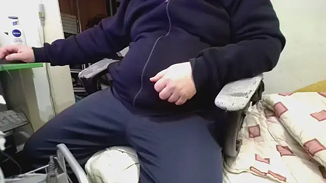 tipko123 online show from 11-18-25, 03:59