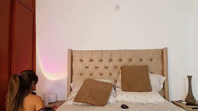 Rose dom online show from 09-29-25, 01:12