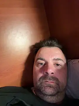 Snapshot of h4cAlex chatting on 12-20-24, 07:17 h4cAlex online show from 12-20-24, 07:17