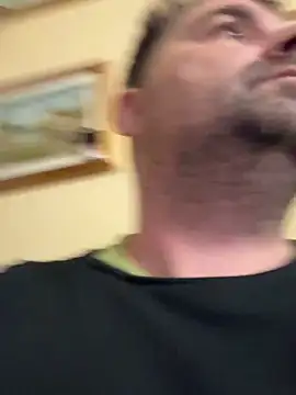 Snapshot of h4cAlex chatting on 12-21-24, 06:22 h4cAlex online show from 12-21-24, 06:22