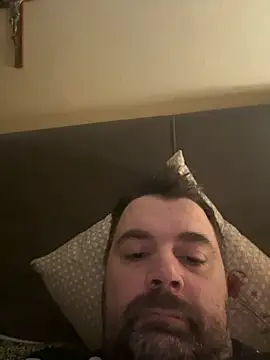 Snapshot of h4cAlex chatting on 11-18-25, 06:11 h4cAlex online show from 11-18-25, 06:11