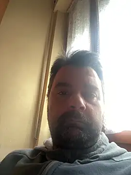 Snapshot of h4cAlex chatting on 12-20-25, 01:36 h4cAlex online show from 12-20-25, 01:36