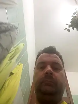 Snapshot of h4cAlex chatting on 11-06-25, 06:23 h4cAlex online show from 11-06-25, 06:23