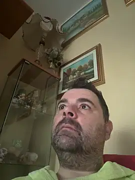 Snapshot of h4cAlex chatting on 11-12-25, 07:23 h4cAlex online show from 11-12-25, 07:23