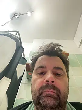 Snapshot of h4cAlex chatting on 10-01-25, 07:18 h4cAlex online show from 10-01-25, 07:18