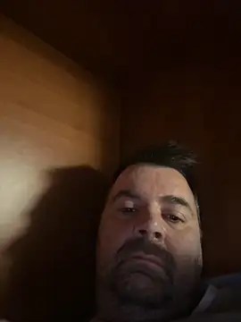 Snapshot of h4cAlex chatting on 11-10-25, 06:46 h4cAlex online show from 11-10-25, 06:46