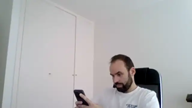Snapshot of joaodias_97 chatting on 05-04-26, 03:59 joaodias 97 online show from 05-04-26, 03:59