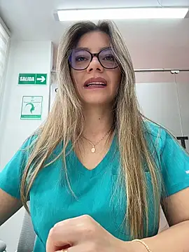 alicee16 online show from 04-05-26, 05:41