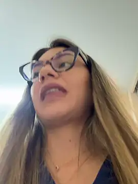 alicee16 online show from 11-14-25, 09:51