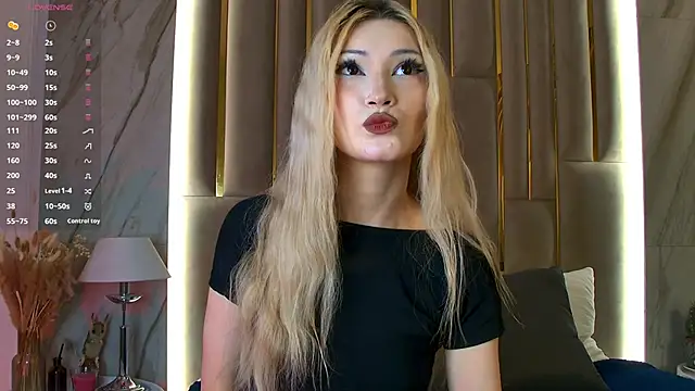 CarolReeves online show from 11-15-25, 05:55