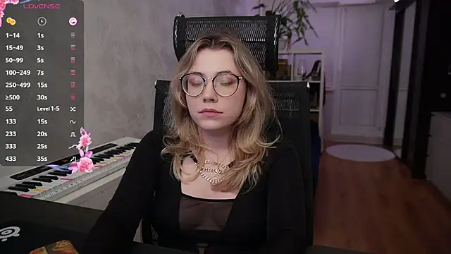 RemyCute online show from 01-30-25, 09:58