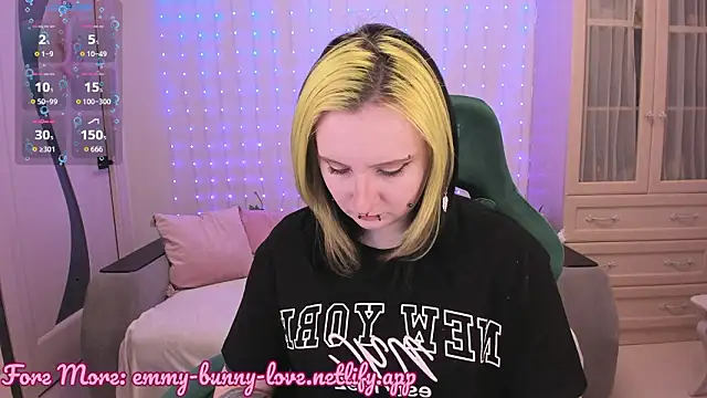 EmmyBunny online show from 02-05-26, 02:24