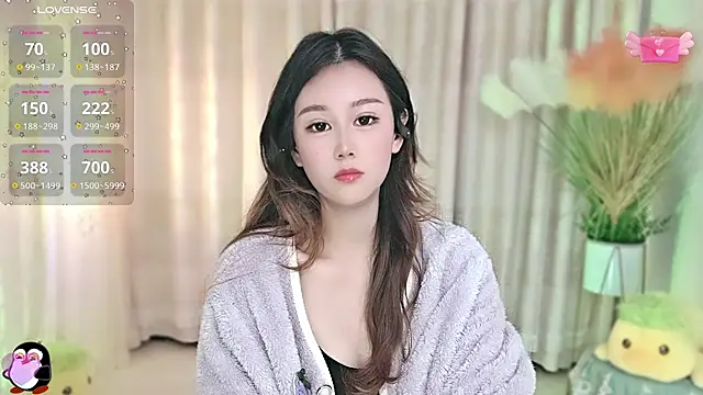 Aimee-520 online show from 10-24-25, 12:09