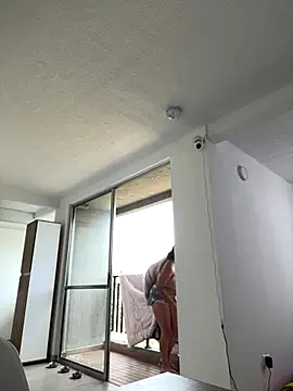 Alicia Ruiz online show from 09-24-25, 02:01