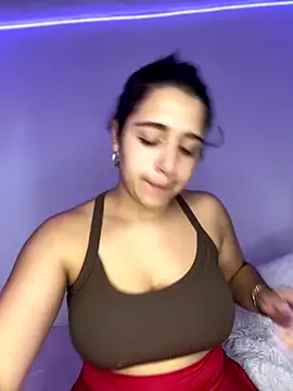 Alicia Ruiz online show from 12-20-25, 05:05