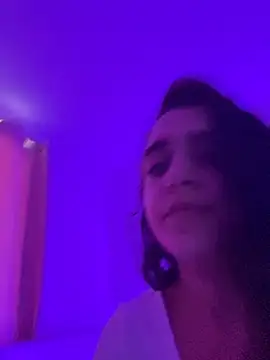 Alicia Ruiz online show from 11-14-25, 10:02