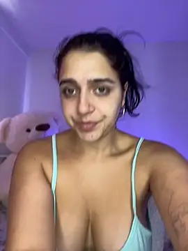 Alicia Ruiz online show from 09-26-25, 05:09