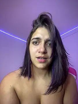 Alicia Ruiz online show from 04-29-26, 08:15